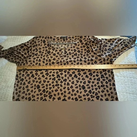 IMAN Global Chic Blouse Brown Tan Black Animal Print 3/4 Sleeve Gold Plus Sz 1X - Picture 8 of 9